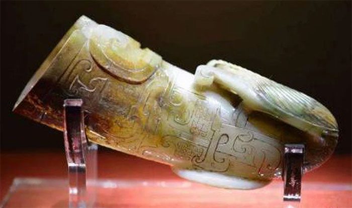 Ancient people used jade to plug the anus to prevent bodily fluids from escaping.