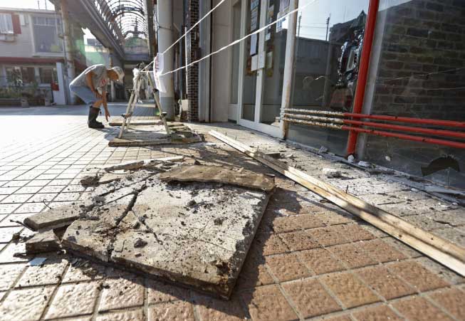 A wall collapsed after the earthquake in Nichinan, Miyazaki Prefecture, Japan, on August 9, 2024.