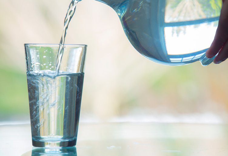 Stale boiled water that has been left for more than 24 hours can be harmful if consumed in the morning.