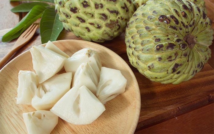 Firm custard apples have thick flesh and easy-to-remove seeds, making them popular.