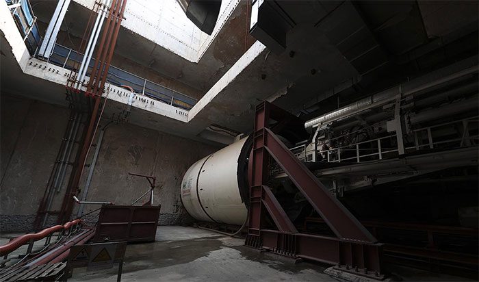 The TBM remains dry and safe in rainy conditions.