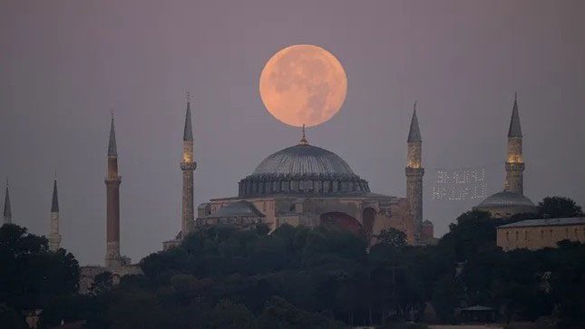 "Sturgeon Supermoon" over the Hagia Sophia Mosque in Istanbul, Turkey