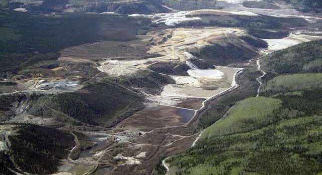 The Klondike River has a single flow