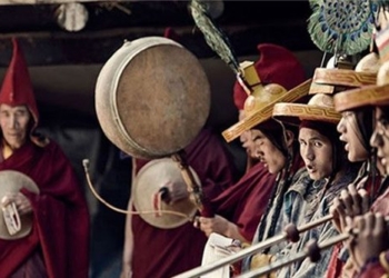 strange haircut in tibet when brothers marry their wives 129532