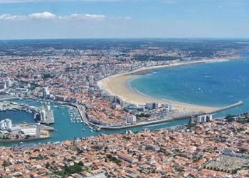 the town in france uses seawater to heat and cool 135632