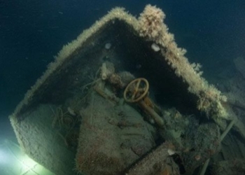 the uk warship hms venturer after 100 years underwater 136248