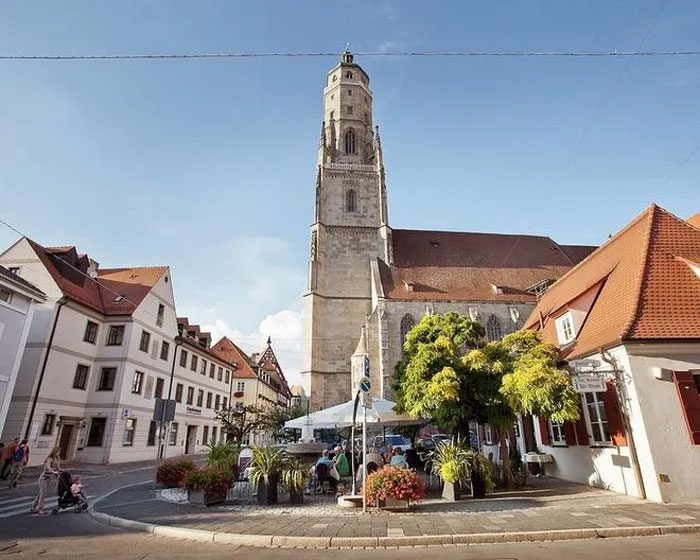 Nördlingen looks like every characteristic German town with red-roofed wooden houses