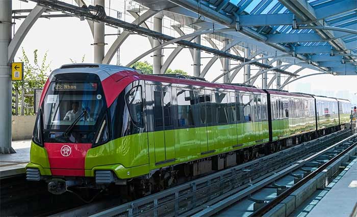 The Nhon - Hanoi Metro Line uses 10 trains specifically designed by Alstom.