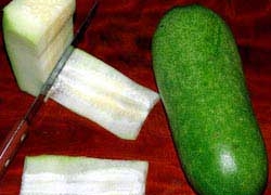 beauty and healing with bitter melon 4549