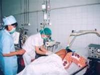 Caring for food poisoning patients at the Poison Control Department - Bach Mai Hospital