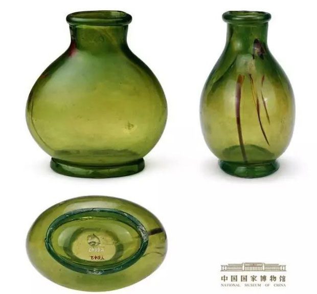 Oval glass bottle that shocked archaeologists with its value