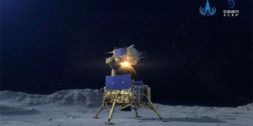 chinese scientists discover natural graphene in moon soil 135163