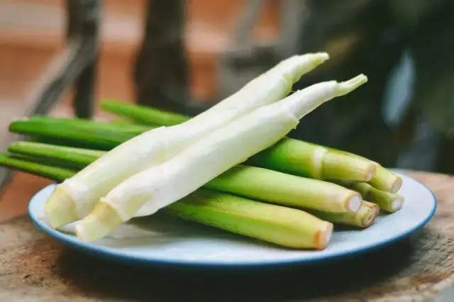 Dishes made from water chestnuts have many health benefits.