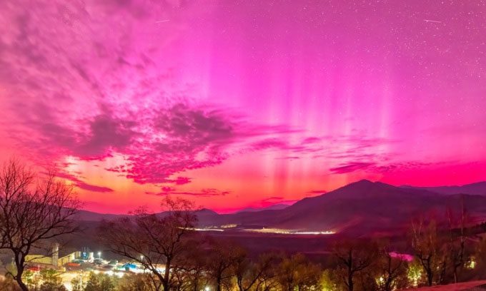 Aurora lighting up the sky in Hulunbuir, Inner Mongolia, China on May 11.