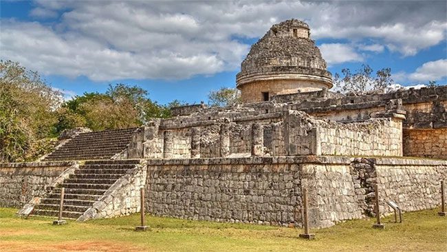 The Caracol Observatory at Chichén Itzá.