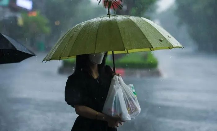 According to some residents, some hailstones were nearly 2 cm in diameter.