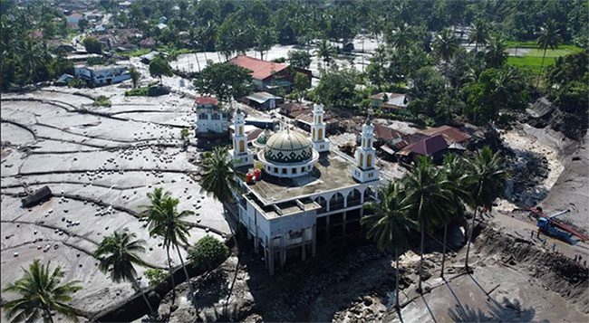 After heavy rain disaster causing flash floods and cold lava flows from Mount Marapi