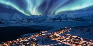 explain the strange phenomenon of the solar eclipse once every 20 years in the arctic 135199