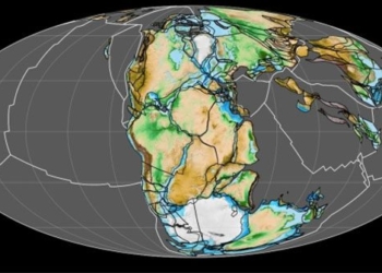 how are super continental plates formed and broken 134457