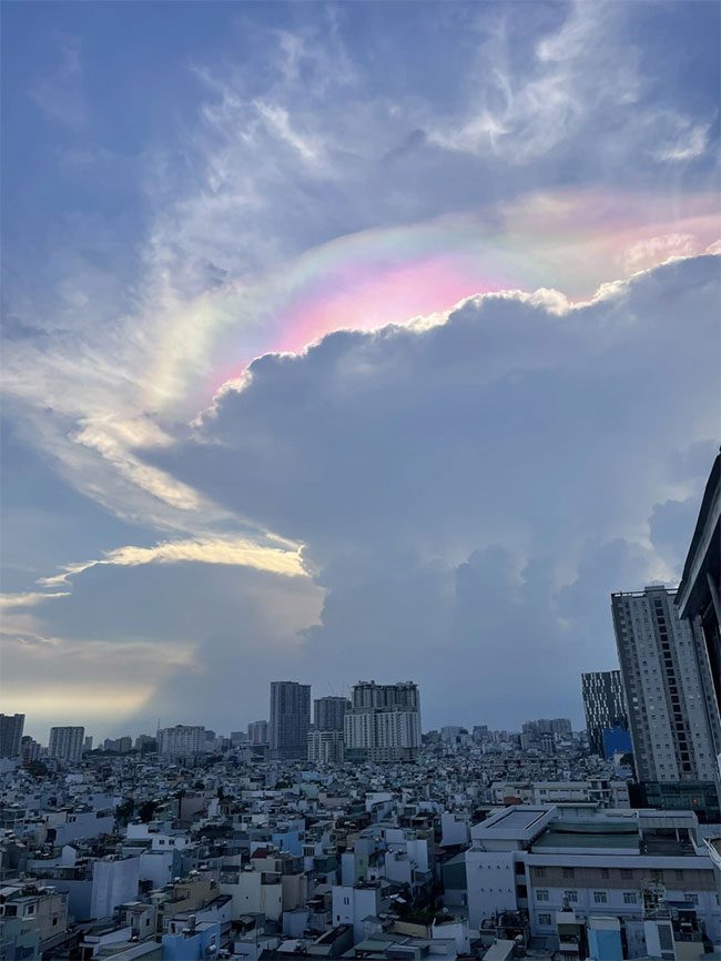 Rainbow clouds viewed from District 4