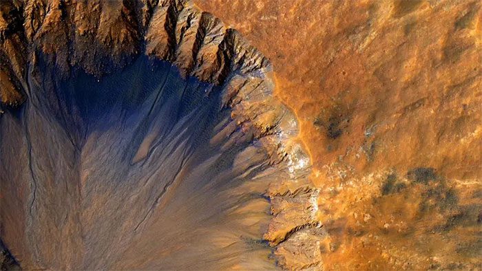 A relatively young impact crater captured by NASA's orbiter