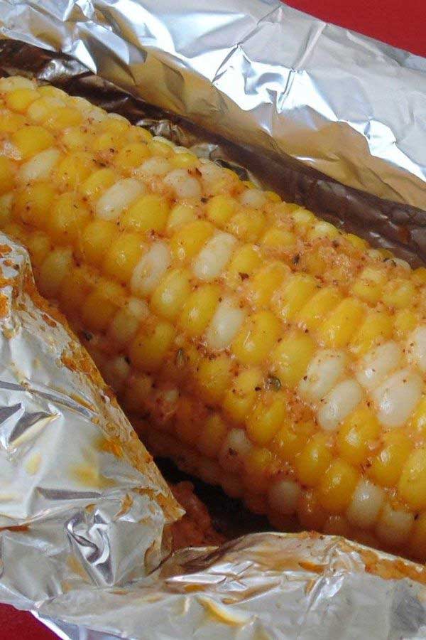 People with weak stomachs should avoid eating corn after having sweet potatoes.