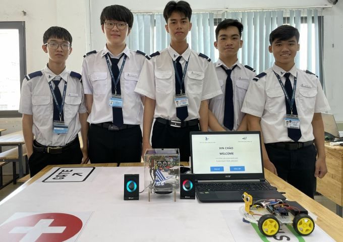 The five team members are students at the Vietnam Aviation Academy.
