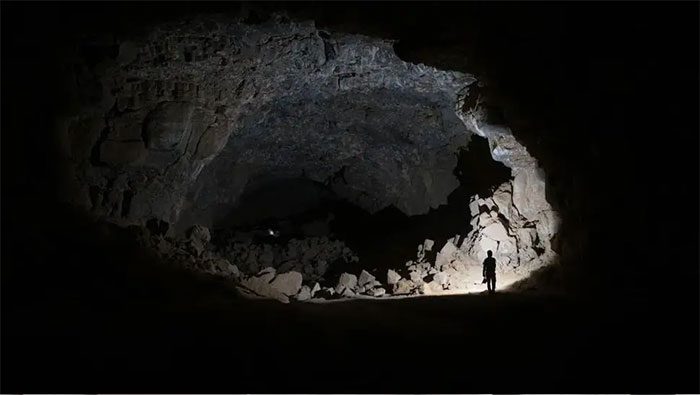 Umm Jirsan Lava Tube, formed by ancient volcanic activity