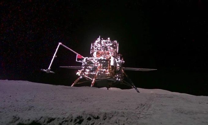 Image of Chang'e 6 lander on the far side of the Moon captured by the mini robot.