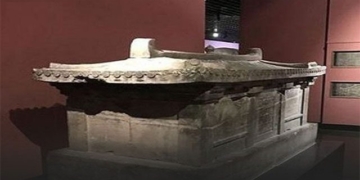 the legend of the chinese princess and the mystery of 4 people who will die on the coffin lid 100744
