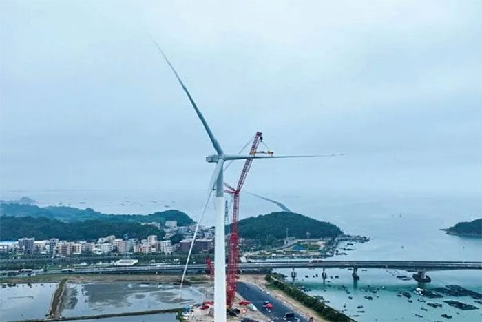 18 MW Wind Turbine from Dongfang at the testing facility.