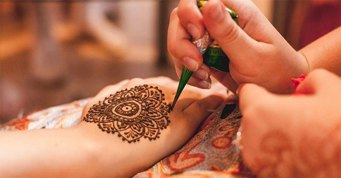 Henna Painting