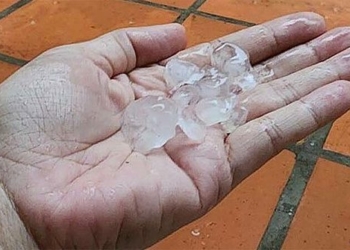 why hail appears during hot weather 134986