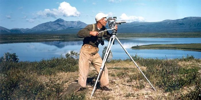 Richard enjoyed documenting life with his 16mm film camera.
