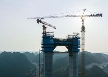 breaking my own record china builds tallest bridge in the world on the left nut of earth 129139