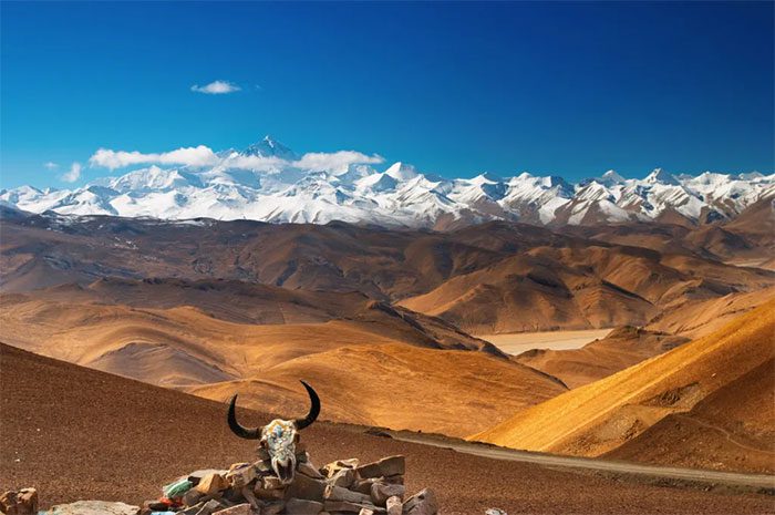 Majestic landscape of Tibet