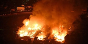 disaster against chemicals in japan earthquake causes many buildings to catch fire a lot of communication devices are disrupted 131914