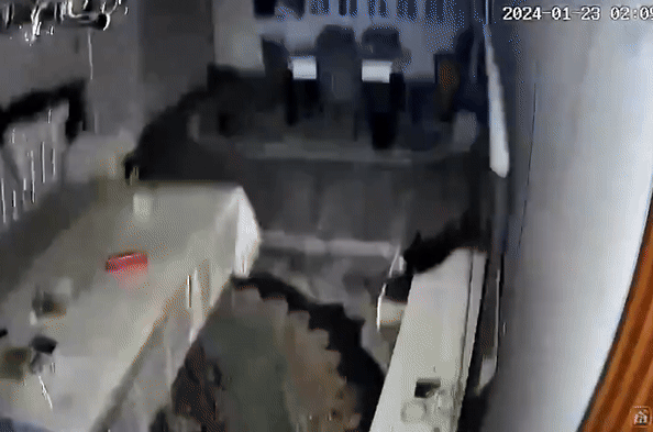 The terrifying shake experienced inside a house during the earthquake.