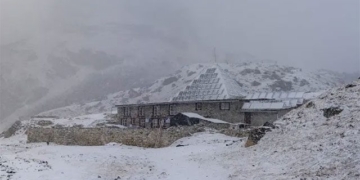 gio kitabatic at this himalayan mountain is helping to fight climate change 131594