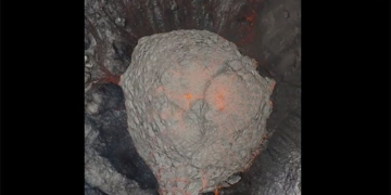 how will the lava eruption look from above 131814