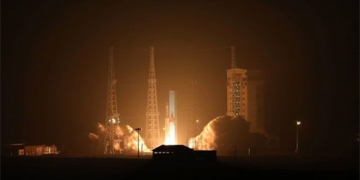 iran first successful launch 3 satellites into space 132423
