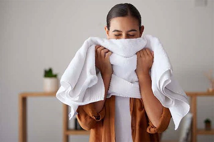 Contact with bacteria in towels and bedding can cause asthma, rashes...