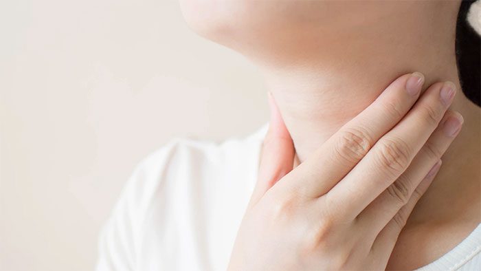 Pay attention to indoor humidity levels if you are allergic to dry, cold air.