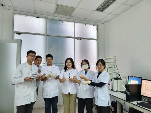 The experimental team of the BIOPLASTIC project