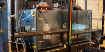 rapid methane decomposition system naturally 100 million times 131708