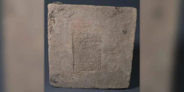 rare artifacts discovered in iraq reveal 3 000 year old secrets 131707