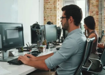 sitting 10 hours a day increases the risk of memory loss for office workers due to increasing gold 131669