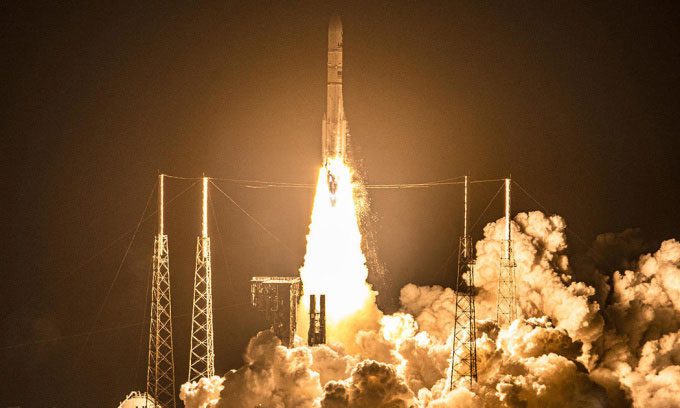 The Vulcan Centaur rocket carrying the Peregrine lunar lander takes off from the launch pad.