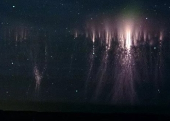 the rare ghost phenomenon encountered in the earths atmosphere 131565
