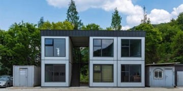 the system of stackable houses resistant to earthquakes like lego 131898